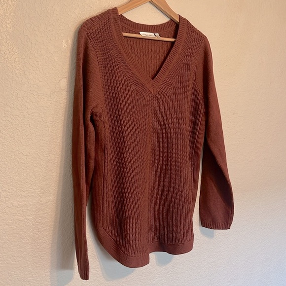 New RD Style chestnut sweater - Picture 2 of 5